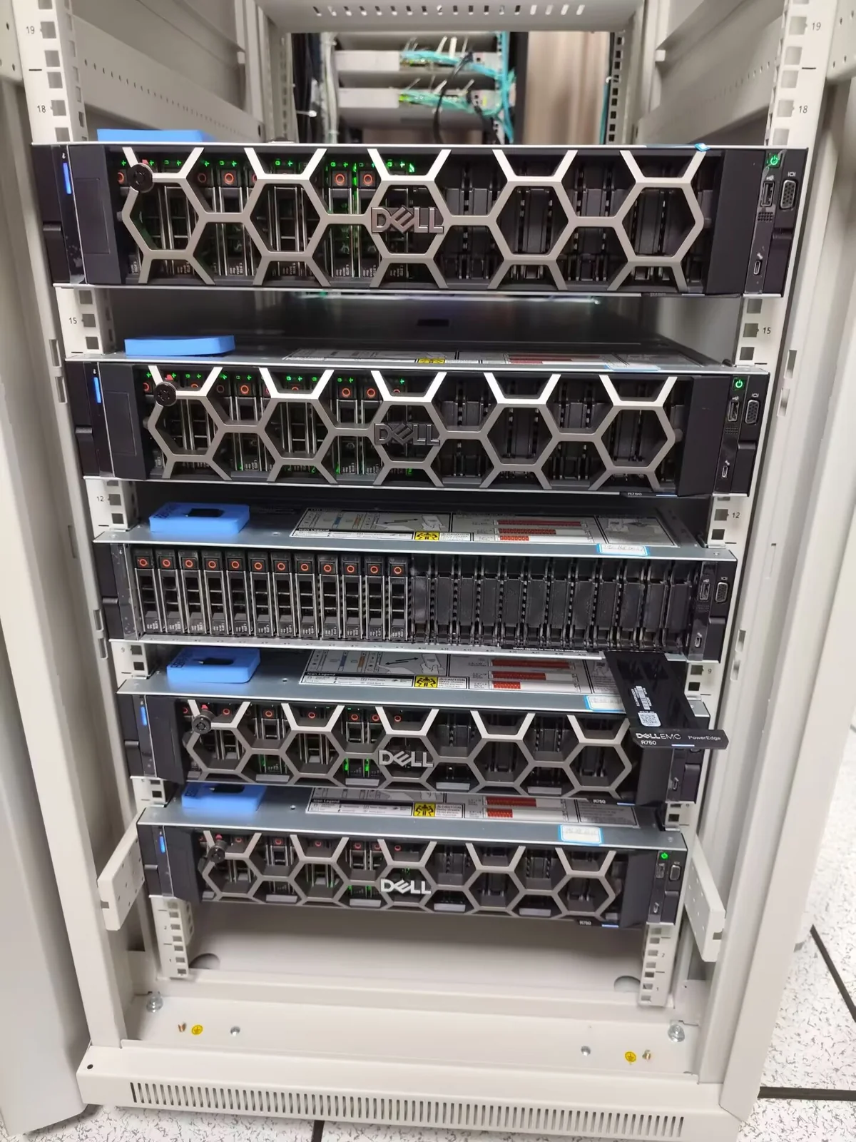 Dell PowerEdge R750 servers in rack during on-site maintenance