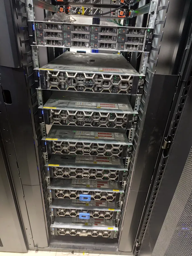 Dell PowerEdge R750 server rack before hard drive replacement