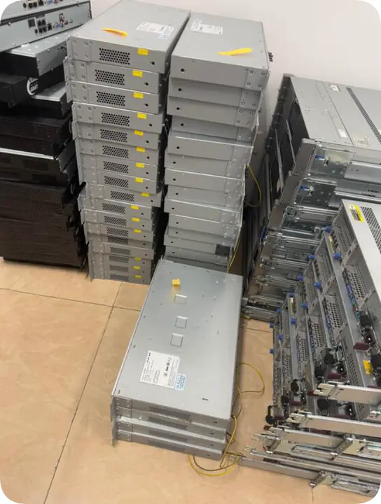 Servers and network hardware classified by equipment type