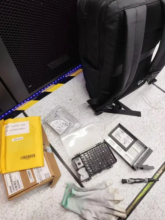 RAID 告警处理中的更换硬盘和工具