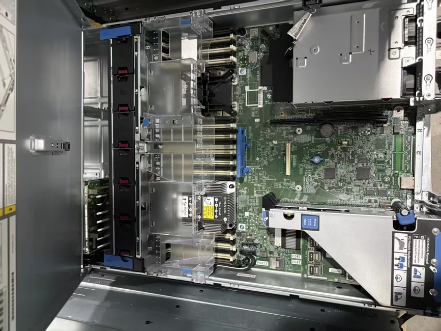 HPE ProLiant DL380 Gen10 barebone batch photo 3