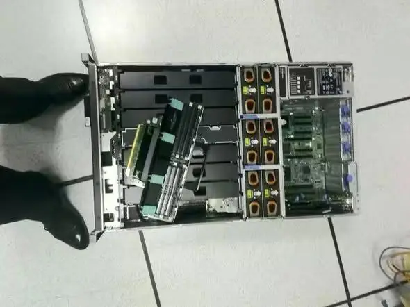 Dell PowerEdge R910 internal hardware layout